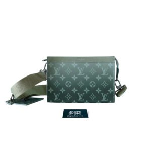 Gaston Wearable Wallet Monogram Gradient Canvas