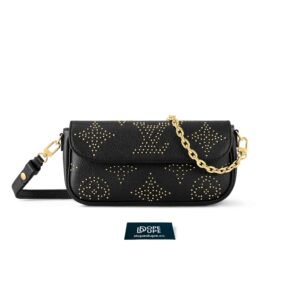 Wallet on Chain Ivy Tiny Golden Studs - Black