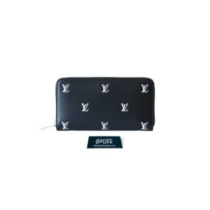 Zippy Wallet Print Embossed LV Initials Calfskin - Black Silver