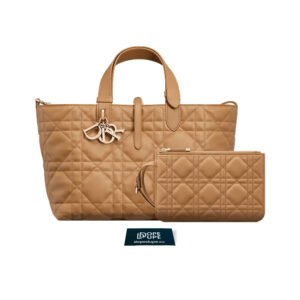 Medium Toujours Bag Macrocannage Calfskin