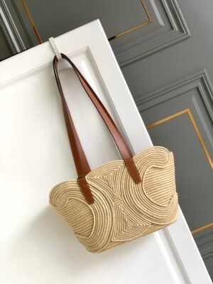 Classic Panier Small Braided Triomphe in Raffia and Calfskin - Tan