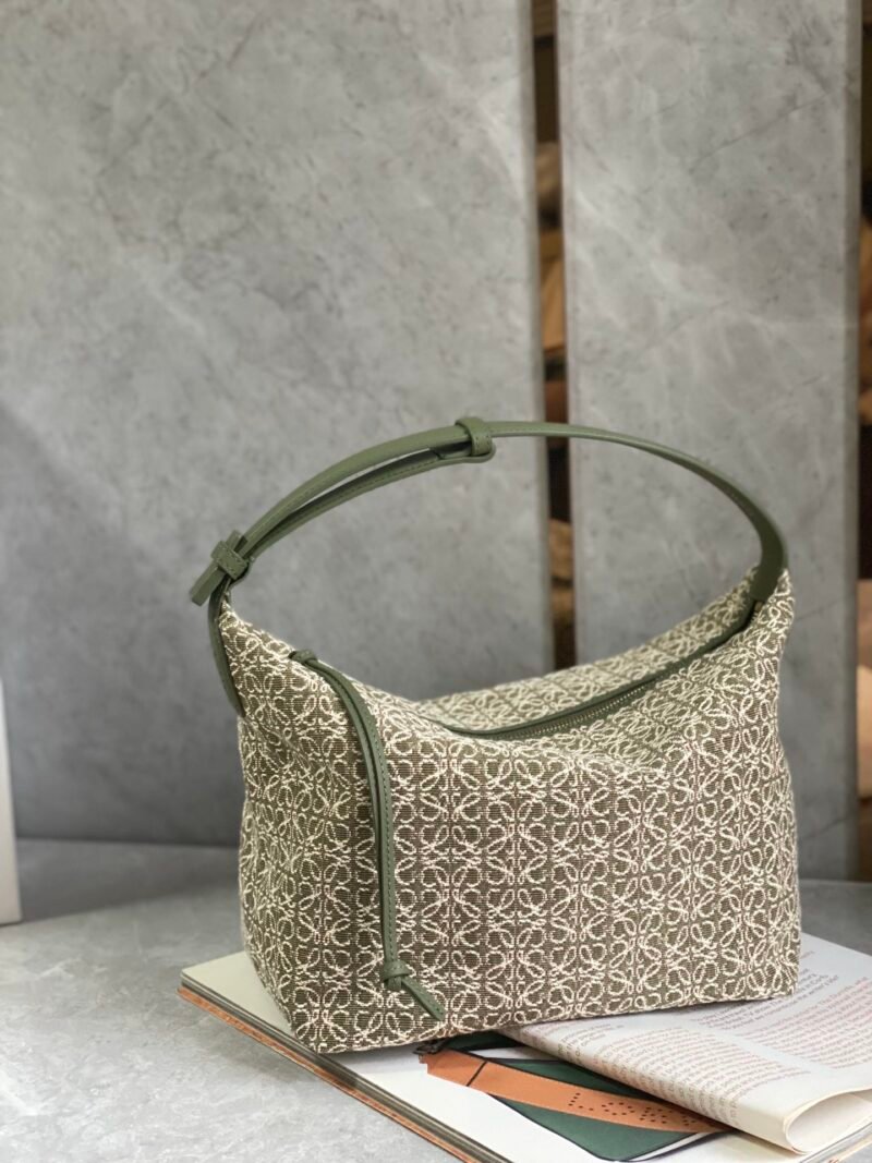 Medium Cubi Jacquard Anagram - Avocado Green (1)
