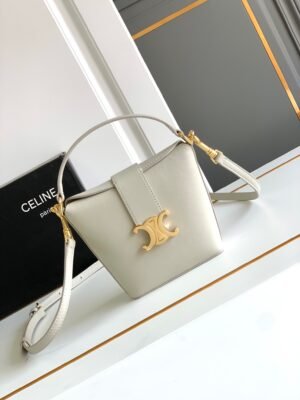 Mini Bucket Triomphe in smooth Calfskin