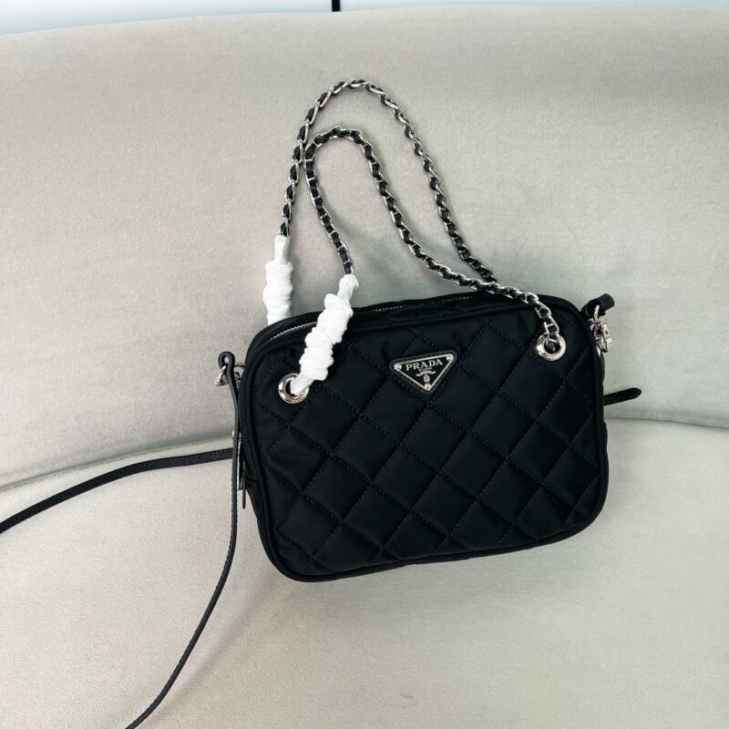 Small Impuntu Nylon Quilted Shw Shoulder Bag - Black (1)