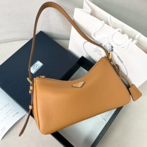 Medium Aimee Leather Shoulder Bag