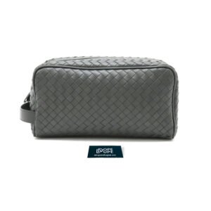 Travel Pouch in Intrecciato Leather with Handle