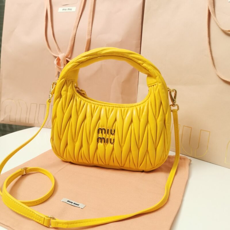 Small Wander Hobo Bag Matelasse Nappa Leather - Sunny Yellow (1)
