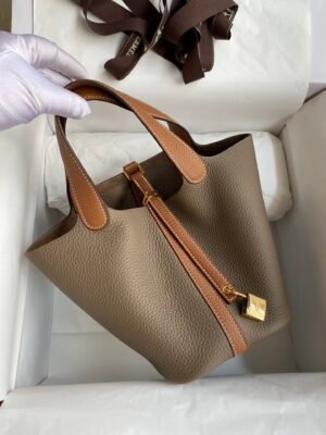 Picotin Lock 18 Bicolor Bag in Taurillon Clemence