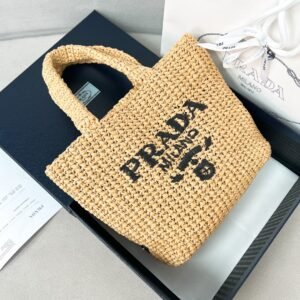 Small Crochet Tote Bag Embroidered Lettering Logo on the Font and Enameled Metal